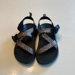 Girls Chaco Leopard print sandal, size 1, never worn